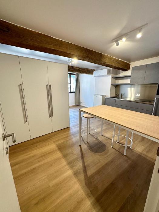 Studio 26 m² à Liège Féronstrée / Pierreuse