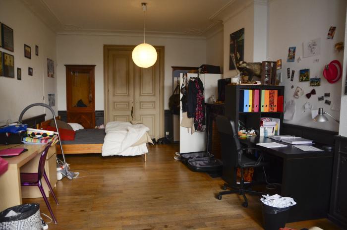 合租房 25 m² 在 Liege Botanique / rue Saint-Gilles / Jonfosse