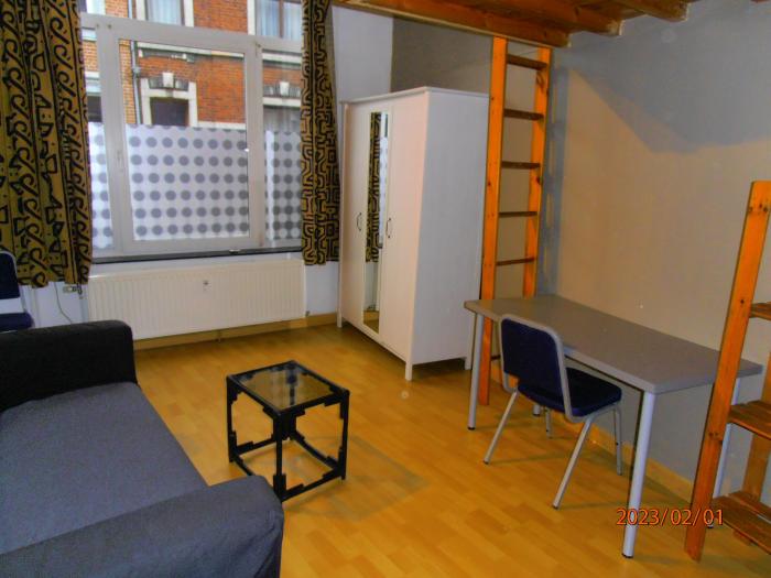 Studio 30 m² à Liège Botanique / rue Saint-Gilles / Jonfosse