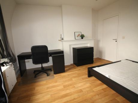 Shared housing 75 m² in Liege Botanique / rue Saint-Gilles / Jonfosse