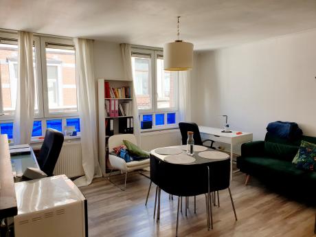 公寓 40 m² 在 Liege Botanique / rue Saint-Gilles / Jonfosse