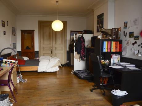 合租房 25 m² 在 Liege Botanique / rue Saint-Gilles / Jonfosse