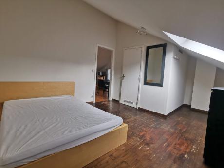 公寓 40 m² 在 Liege Botanique / rue Saint-Gilles / Jonfosse