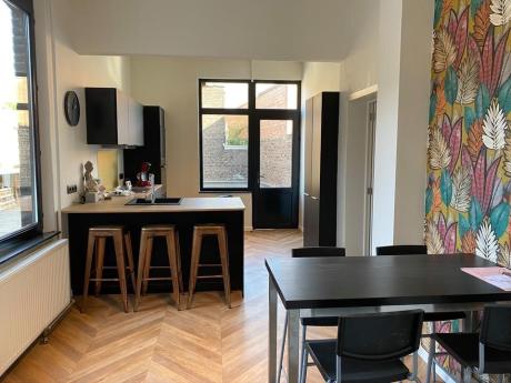 Co-locatie 170 m² in Luik Fétinne / Longdoz / Vennes